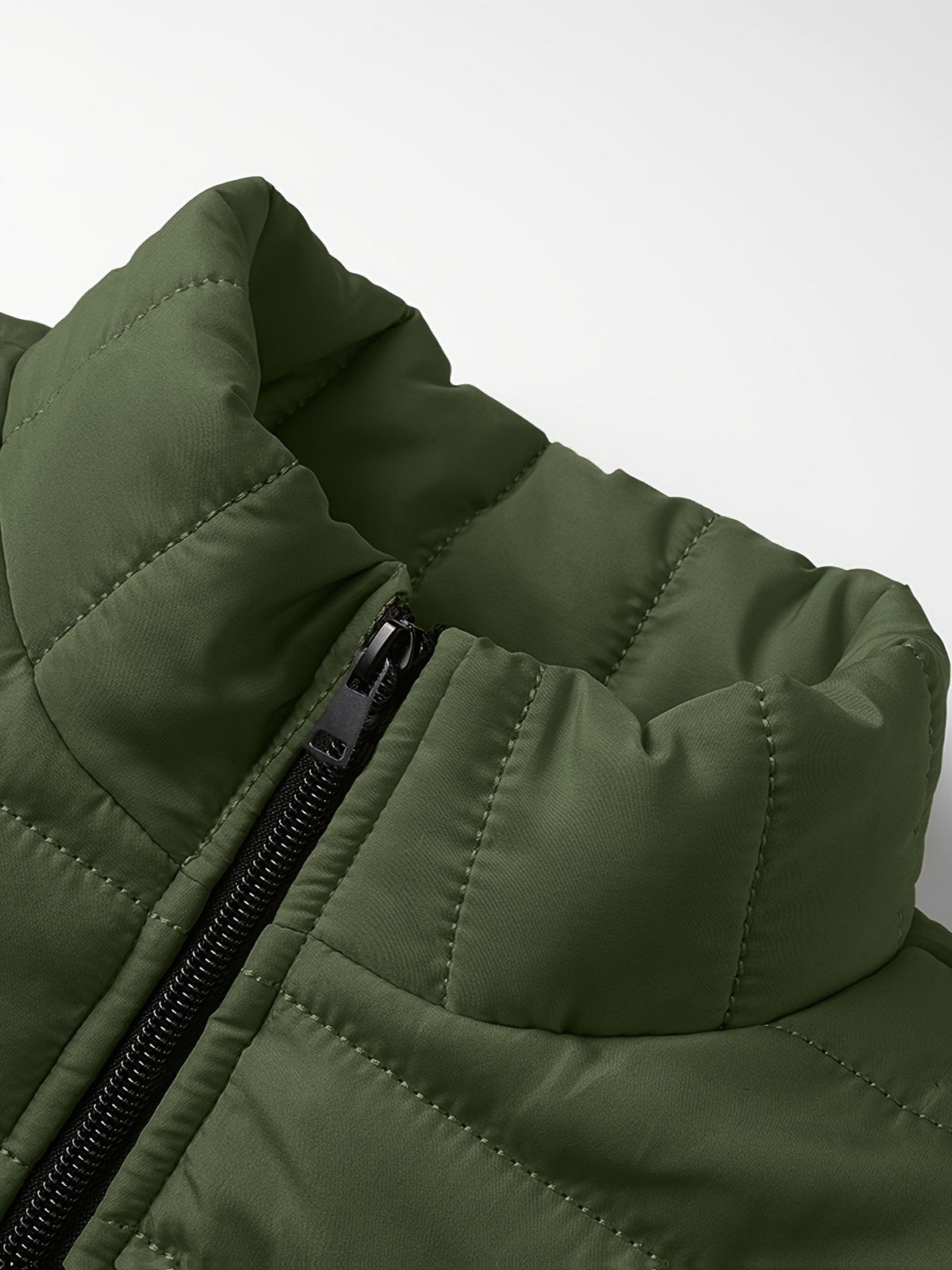 Jackson | Lightweight Quilted Puffer Jacket with Zipped Pockets