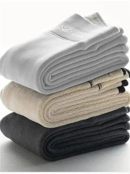 Women's Winter Pants with Warm Fleece Lining - Weatherproof and Stretch