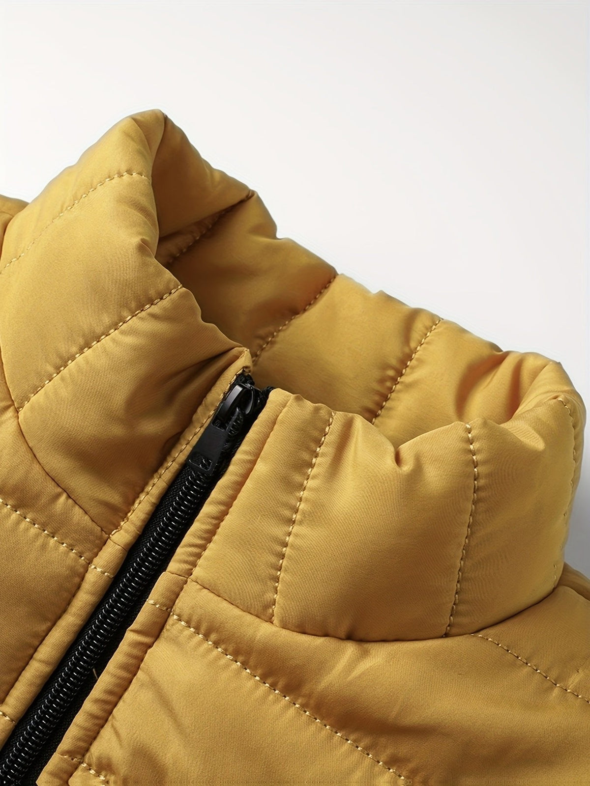Jackson | Lightweight Quilted Puffer Jacket with Zipped Pockets