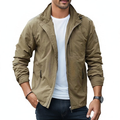 Men's Hooded Outdoor Jacket With Zip Pockets