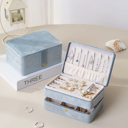 Travel Jewelry Case — Compact Velvet