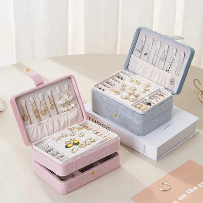 Travel Jewelry Case — Compact Velvet