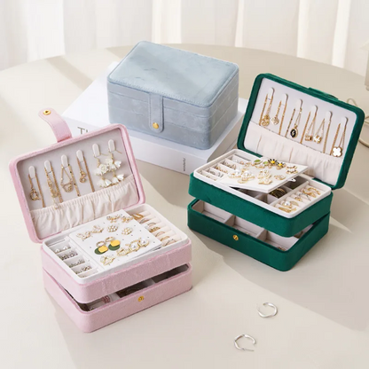 Travel Jewelry Case — Compact Velvet