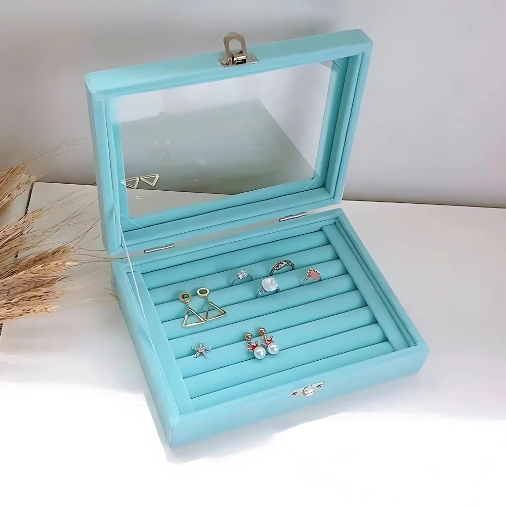 Ring Showcase — Soft Velvet Organizer